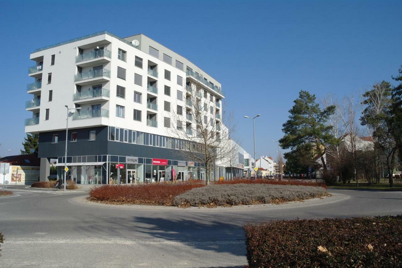 Apartmán Centroom Piest'any Exterior foto