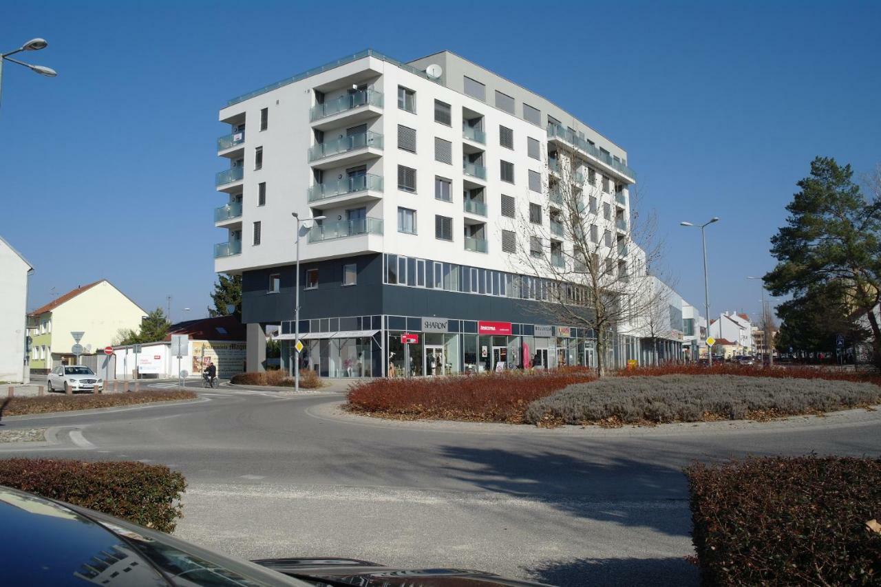 Apartmán Centroom Piest'any Exterior foto